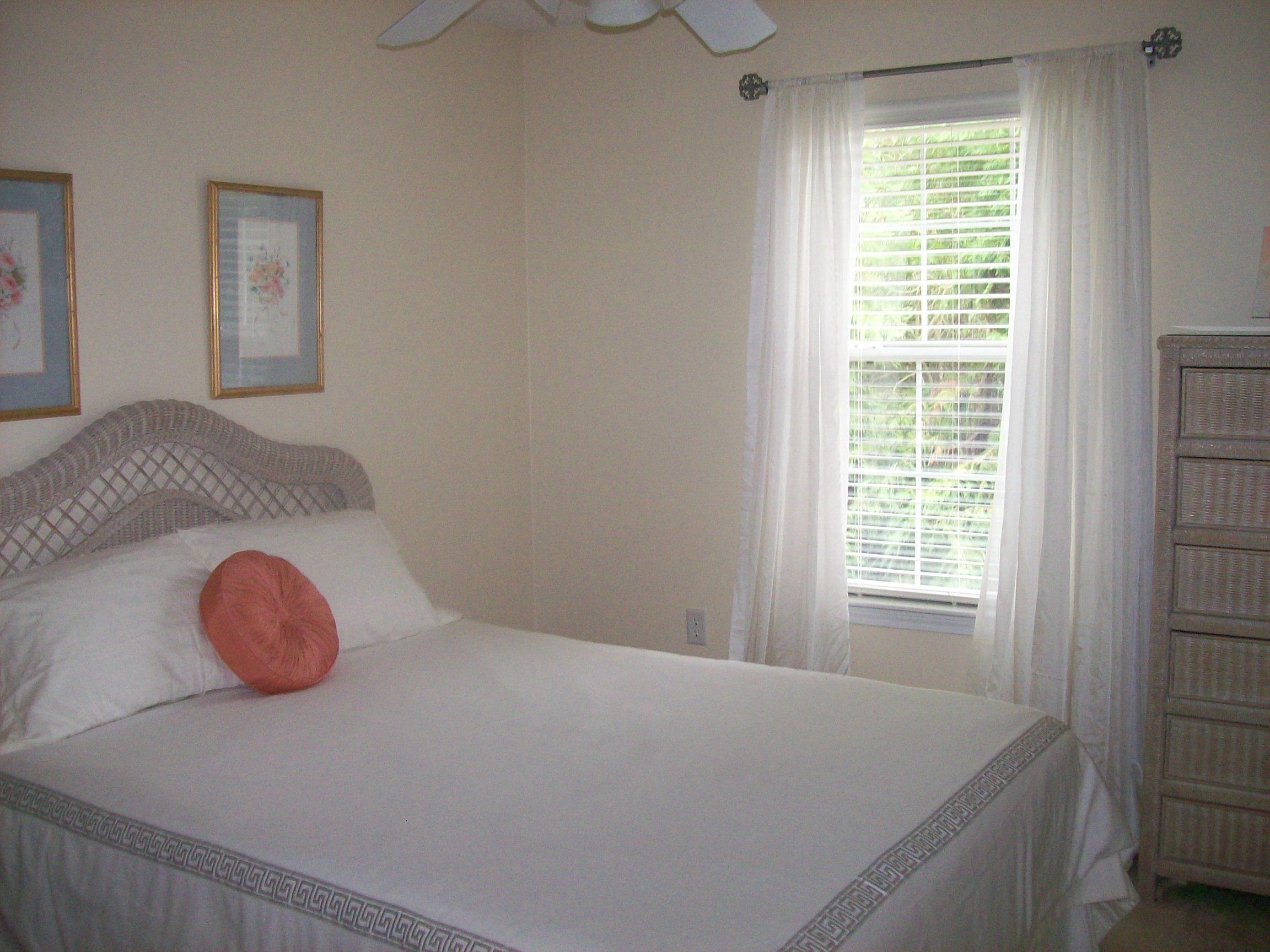 PARADISE RETREAT - Residential