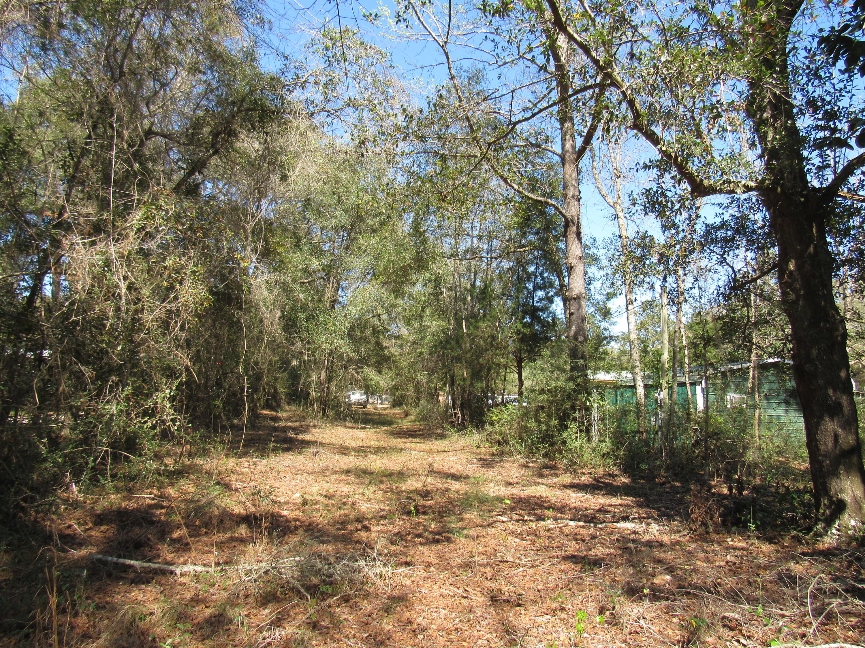 METES & BOUNDS - Land