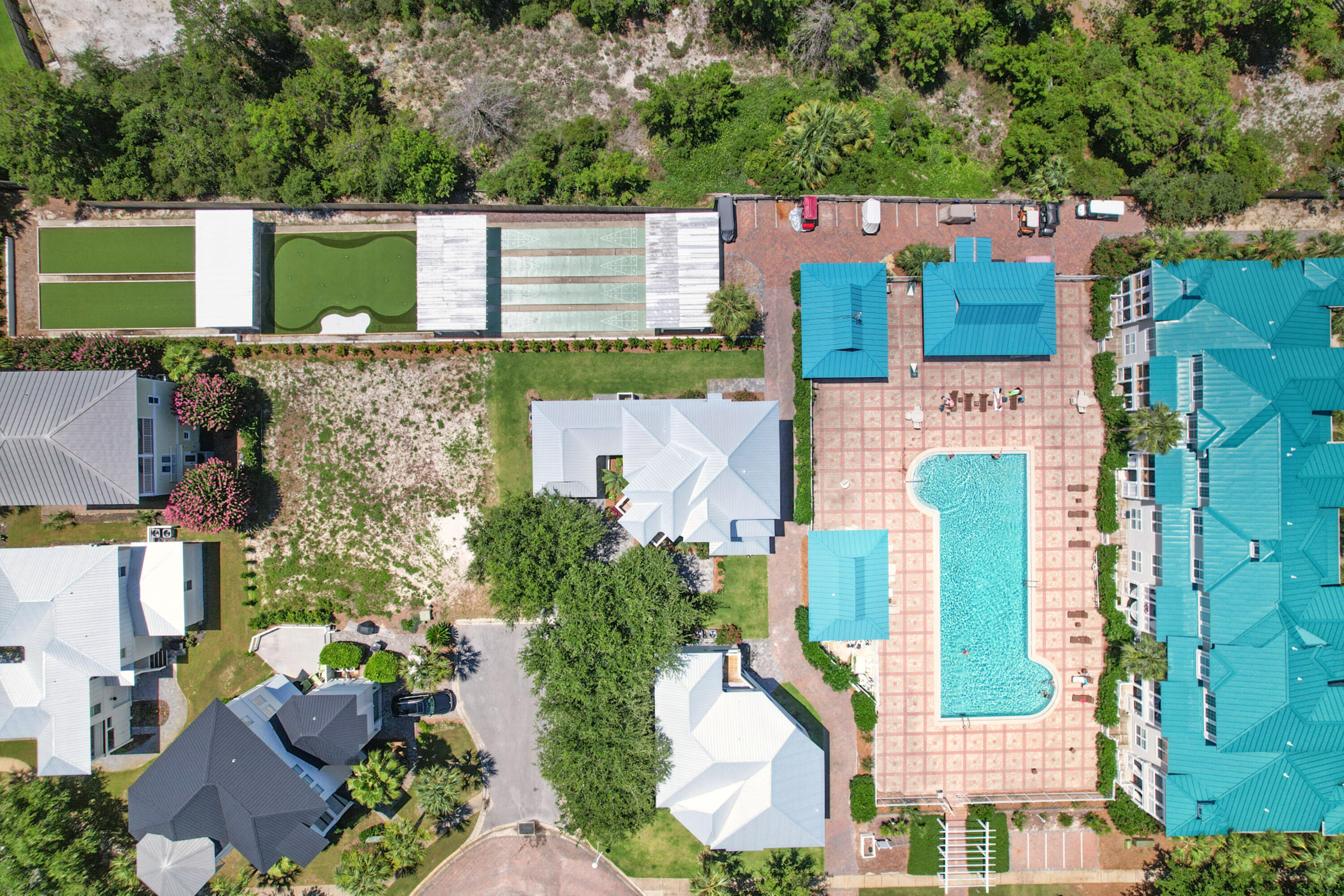 VILLAGE AT BLUE MOUNTAIN BEACH - Residential