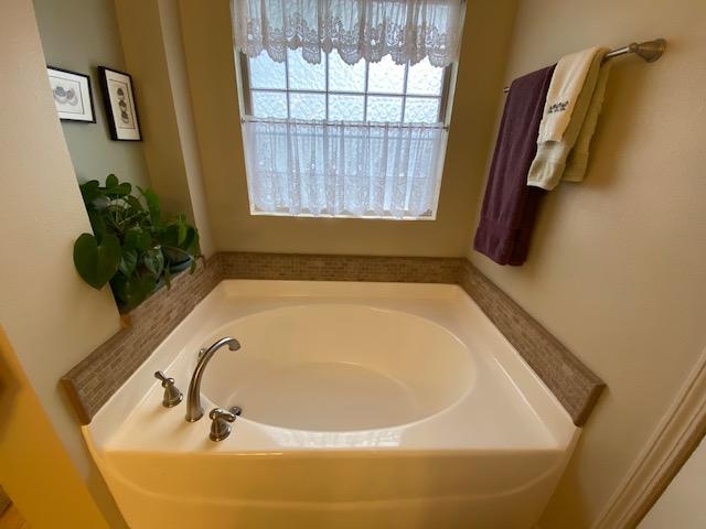 ELLIOTTS POINT 4TH ADDN - Residential