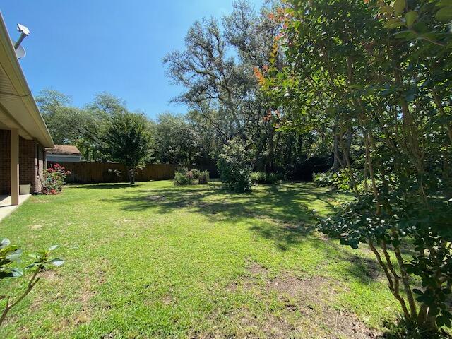 ELLIOTTS POINT 4TH ADDN - Residential