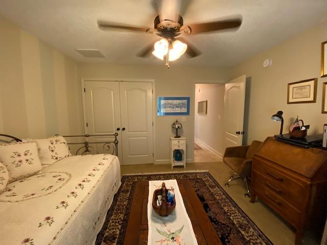 ELLIOTTS POINT 4TH ADDN - Residential