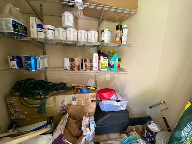 ELLIOTTS POINT 4TH ADDN - Residential