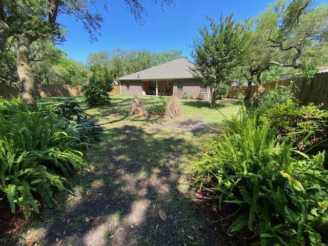 ELLIOTTS POINT 4TH ADDN - Residential