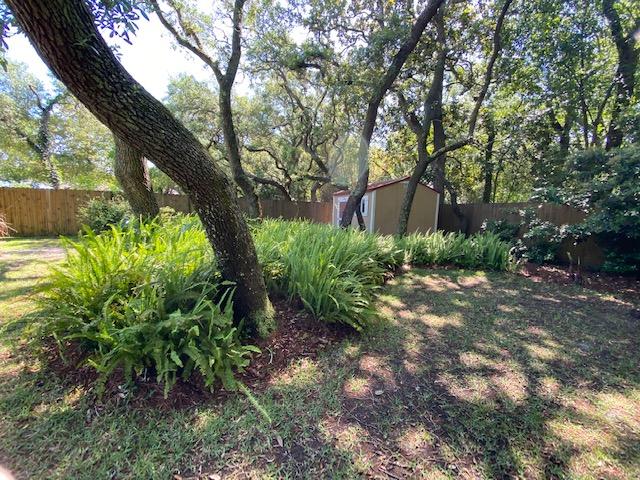 ELLIOTTS POINT 4TH ADDN - Residential