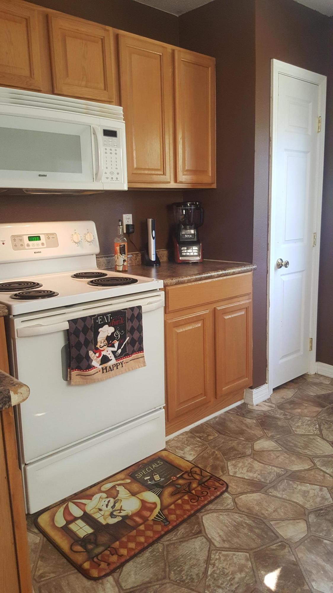 SANTA ROSA OAKS CONDOMINIUM - Residential