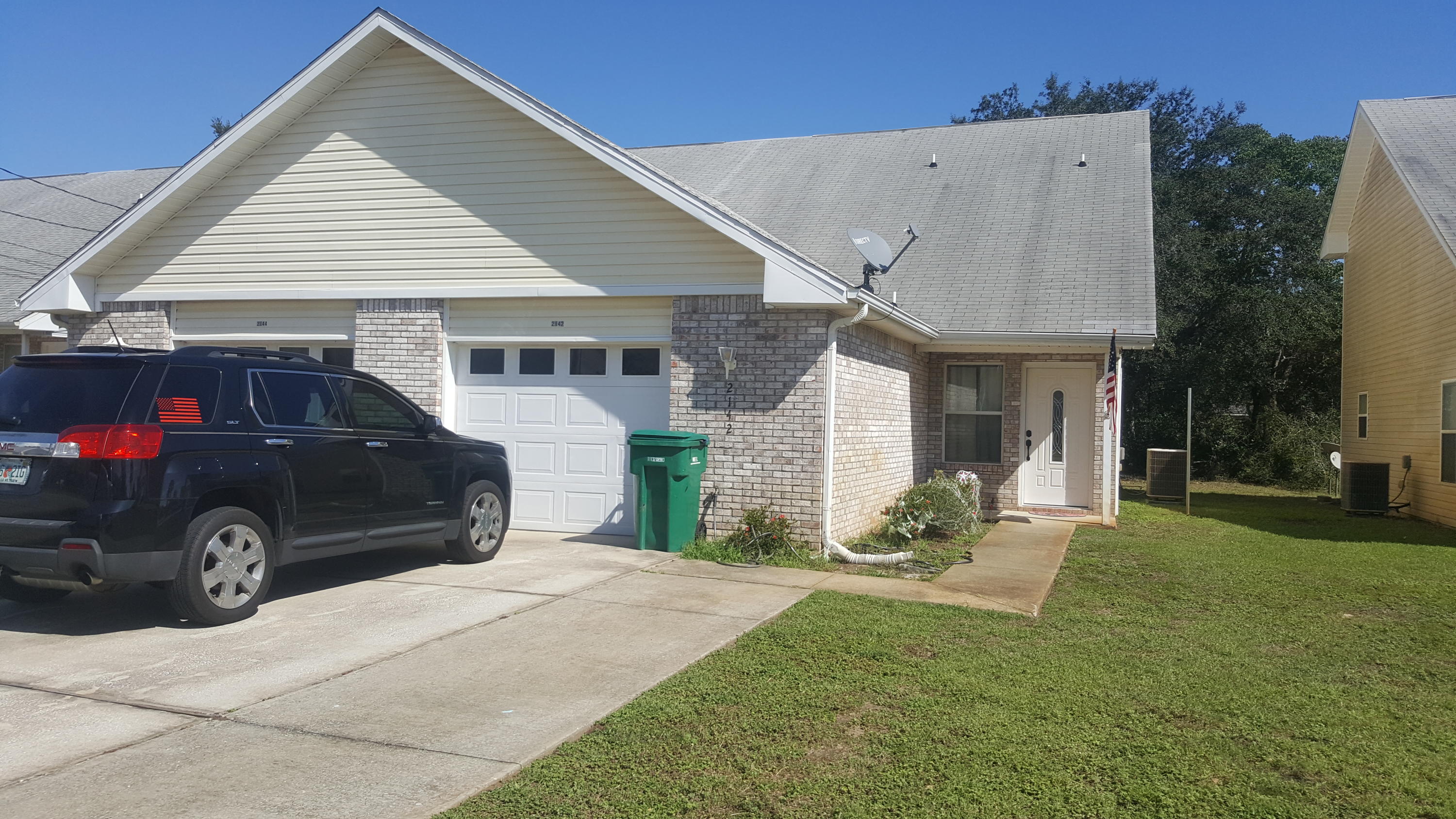 SANTA ROSA OAKS CONDOMINIUM - Residential