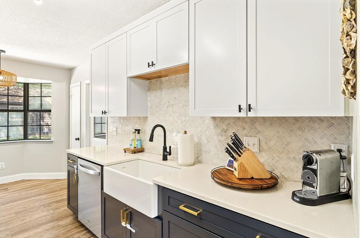 BAY CLIFF ESTATES - Residential