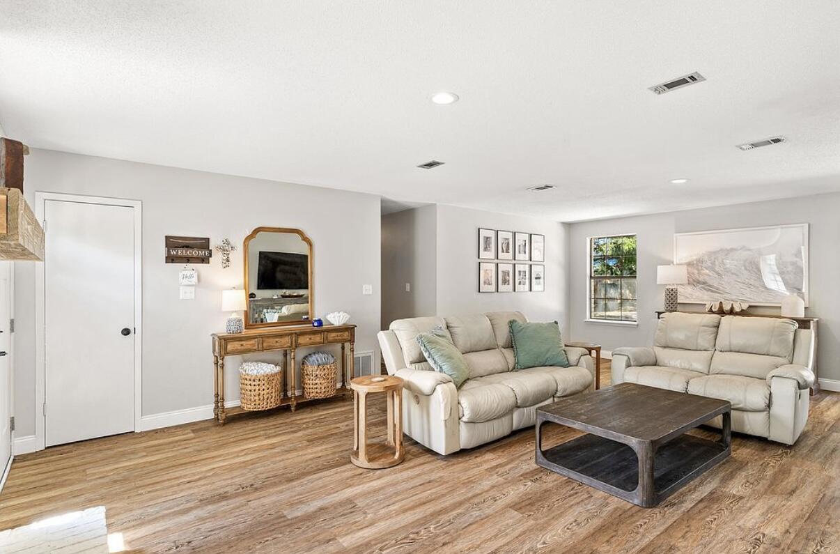 BAY CLIFF ESTATES - Residential