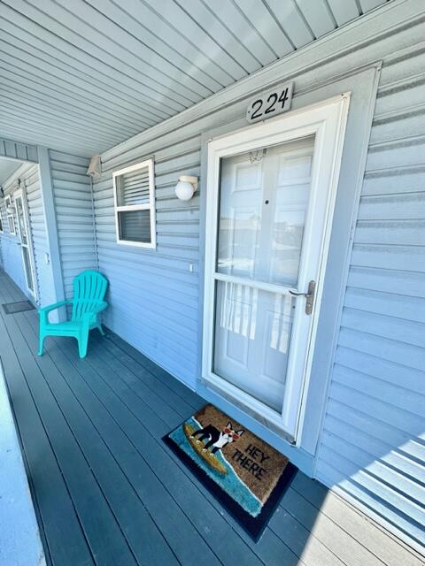 COMMODORES LANDING - Residential Lease