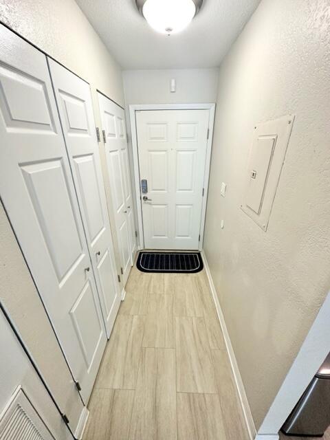 COMMODORES LANDING - Residential Lease