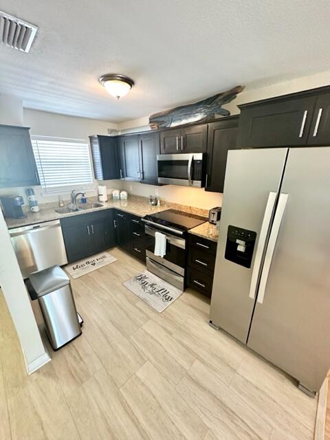 COMMODORES LANDING - Residential Lease