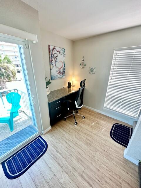 COMMODORES LANDING - Residential Lease