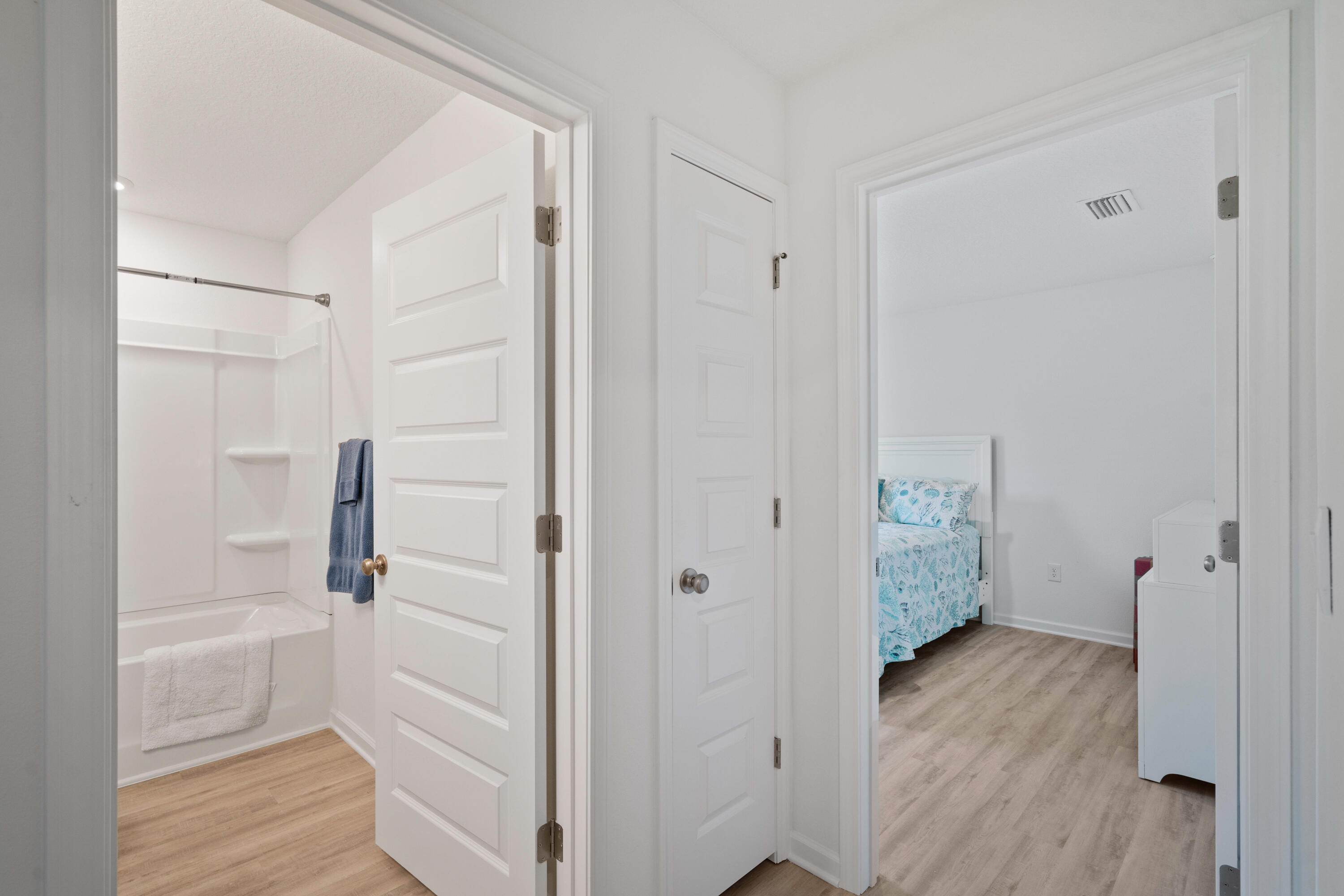 ASHTON PARK - Residential