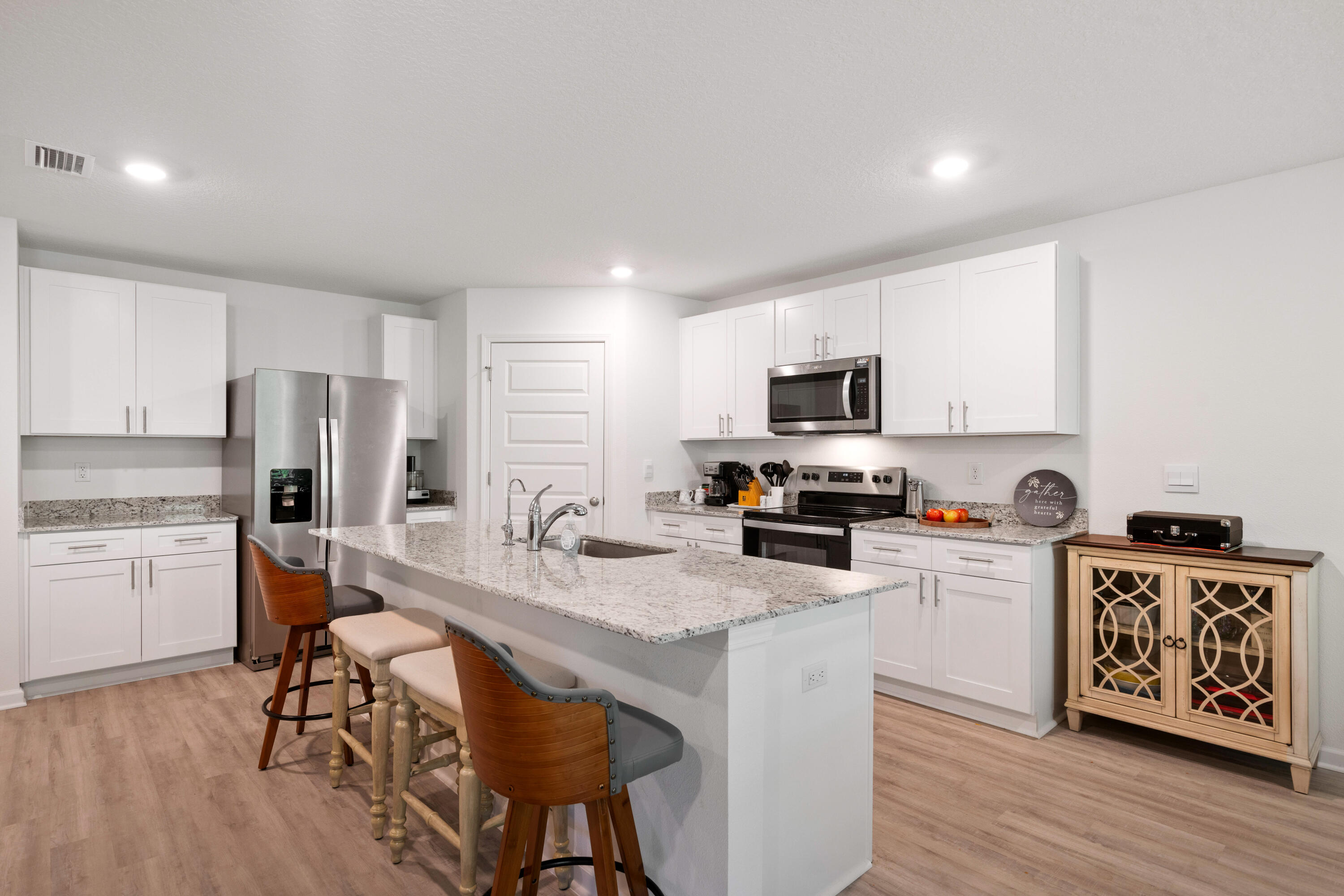 ASHTON PARK - Residential