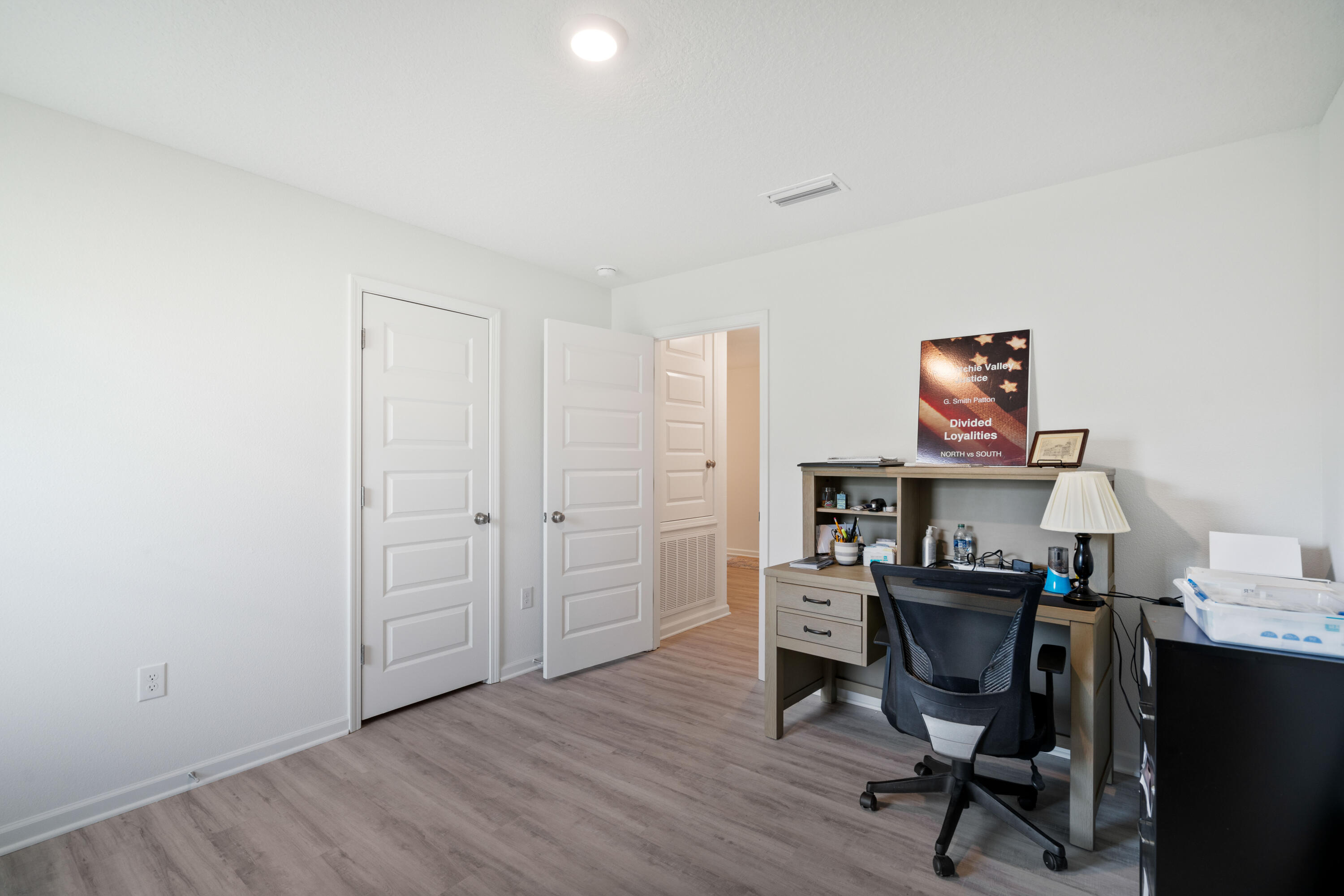 ASHTON PARK - Residential