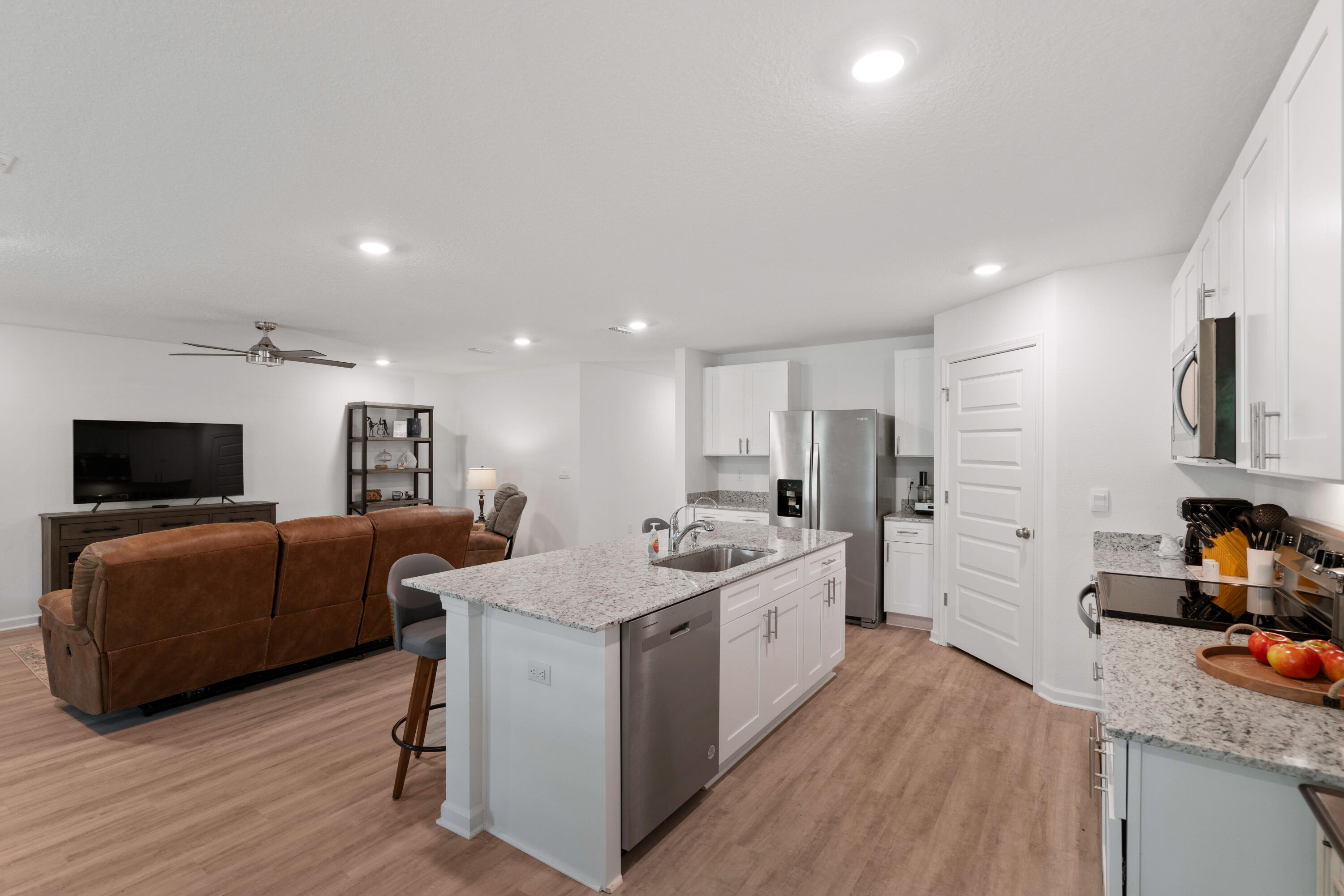 ASHTON PARK - Residential