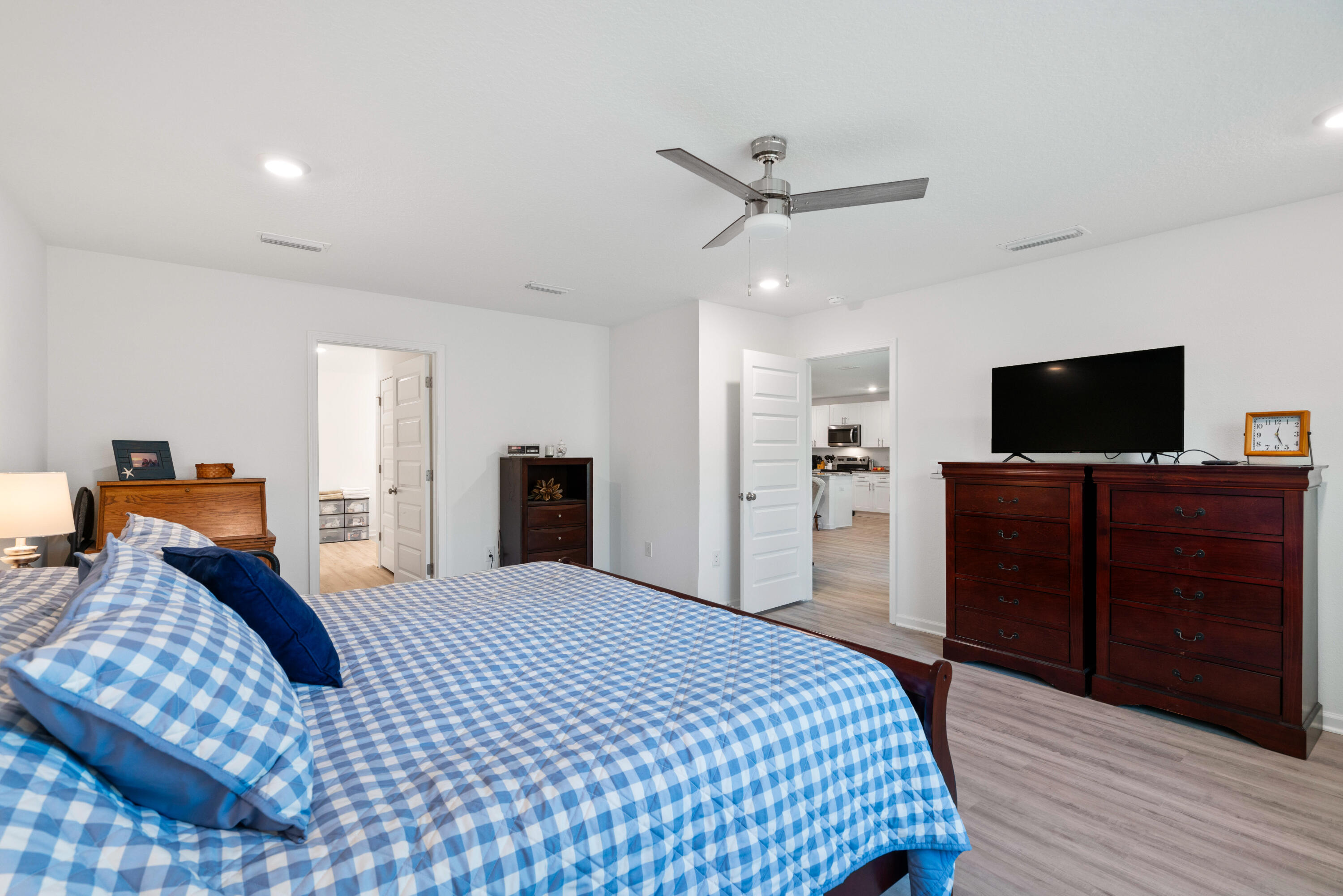 ASHTON PARK - Residential