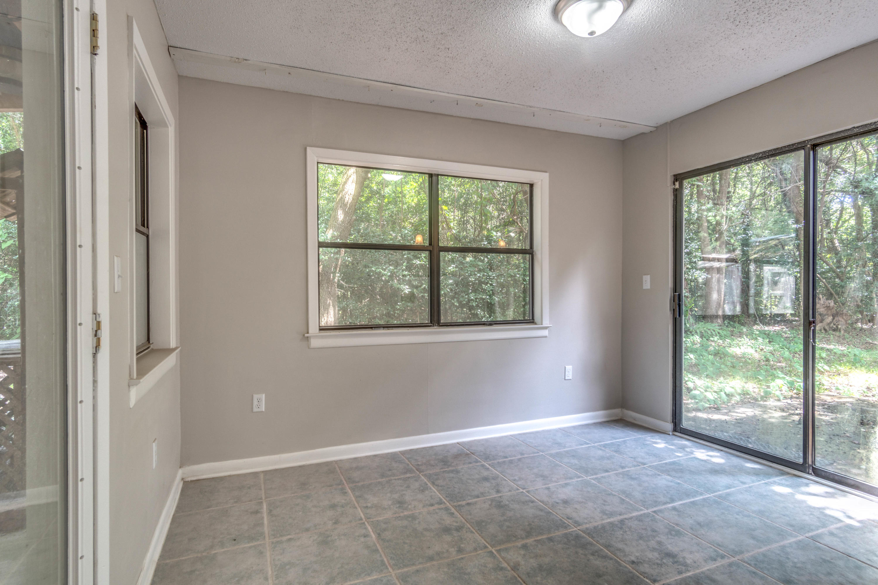 EAST NICEVILLE FIRE (District 15) - Residential