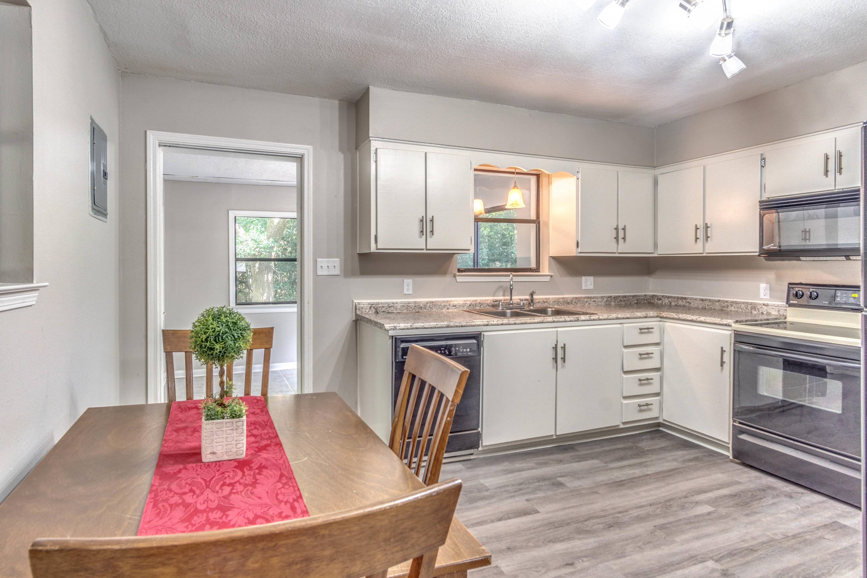 EAST NICEVILLE FIRE (District 15) - Residential