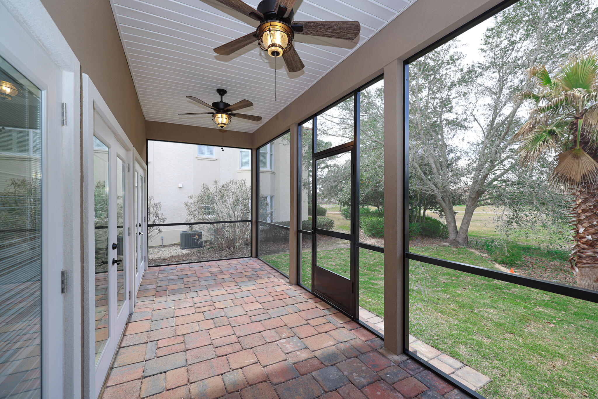 27-1S-22-1554-0000-002A - Residential