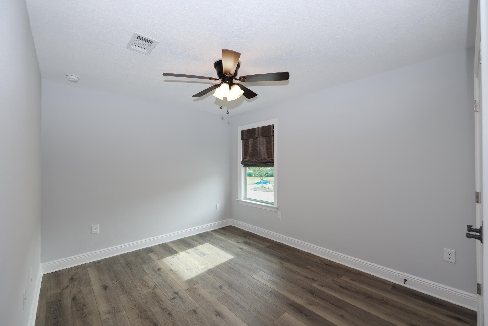 27-1S-22-1554-0000-002A - Residential