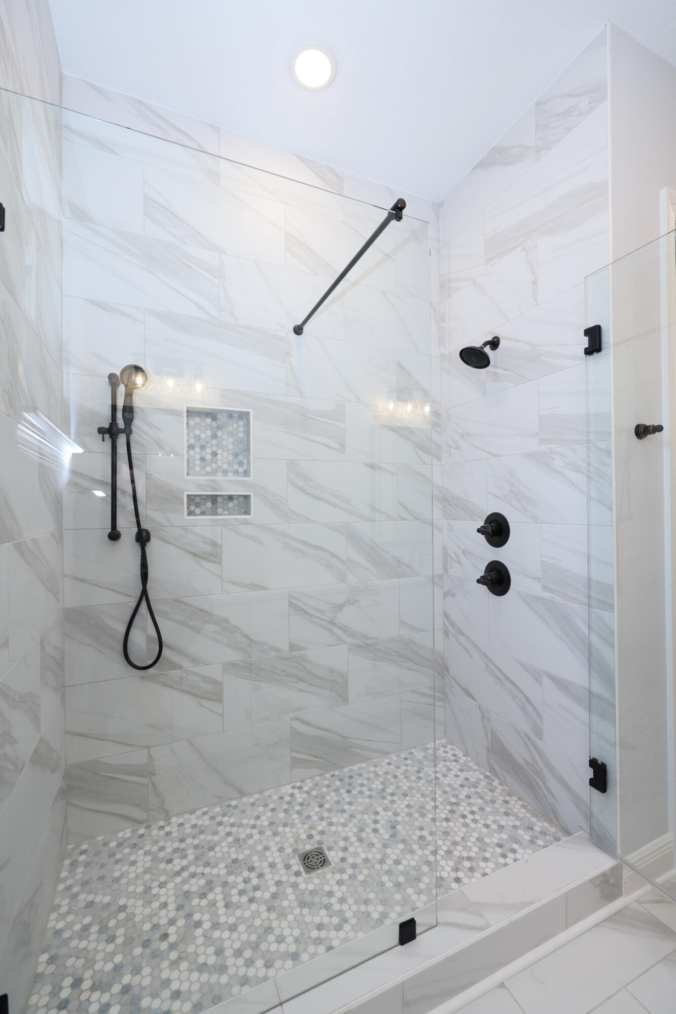 27-1S-22-1554-0000-002A - Residential