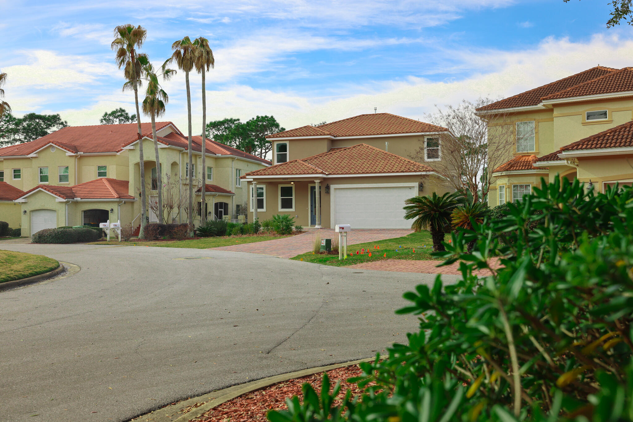 27-1S-22-1554-0000-002A - Residential