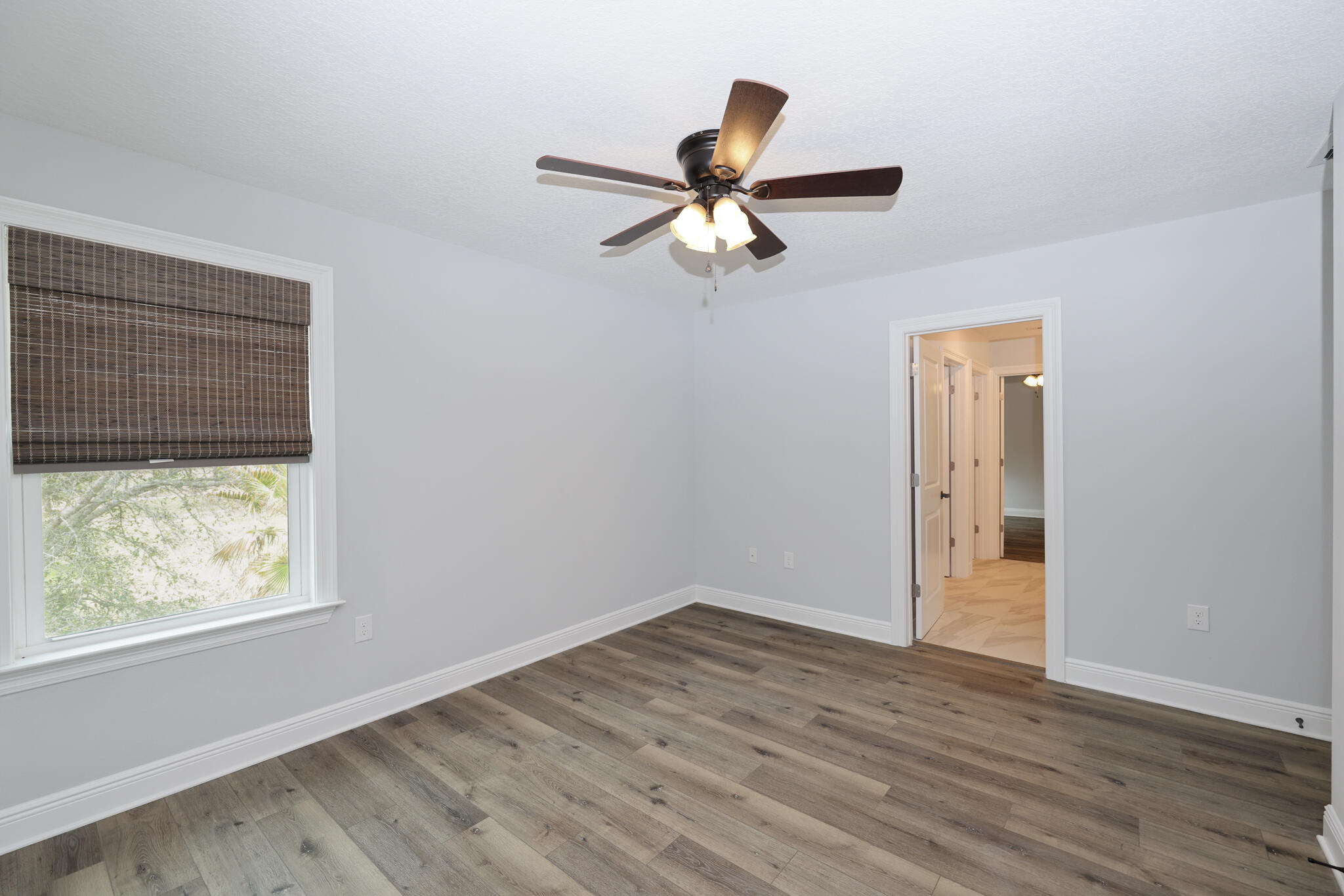 27-1S-22-1554-0000-002A - Residential