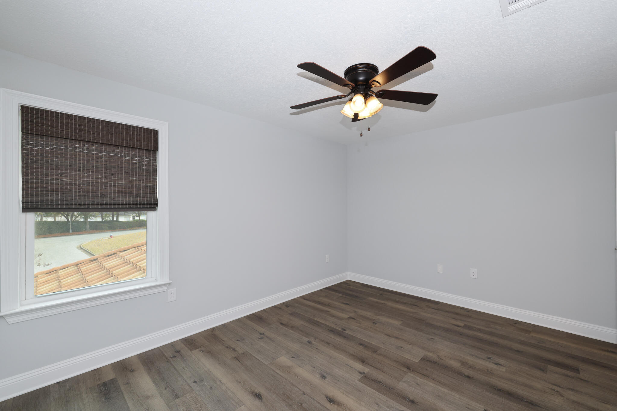 27-1S-22-1554-0000-002A - Residential