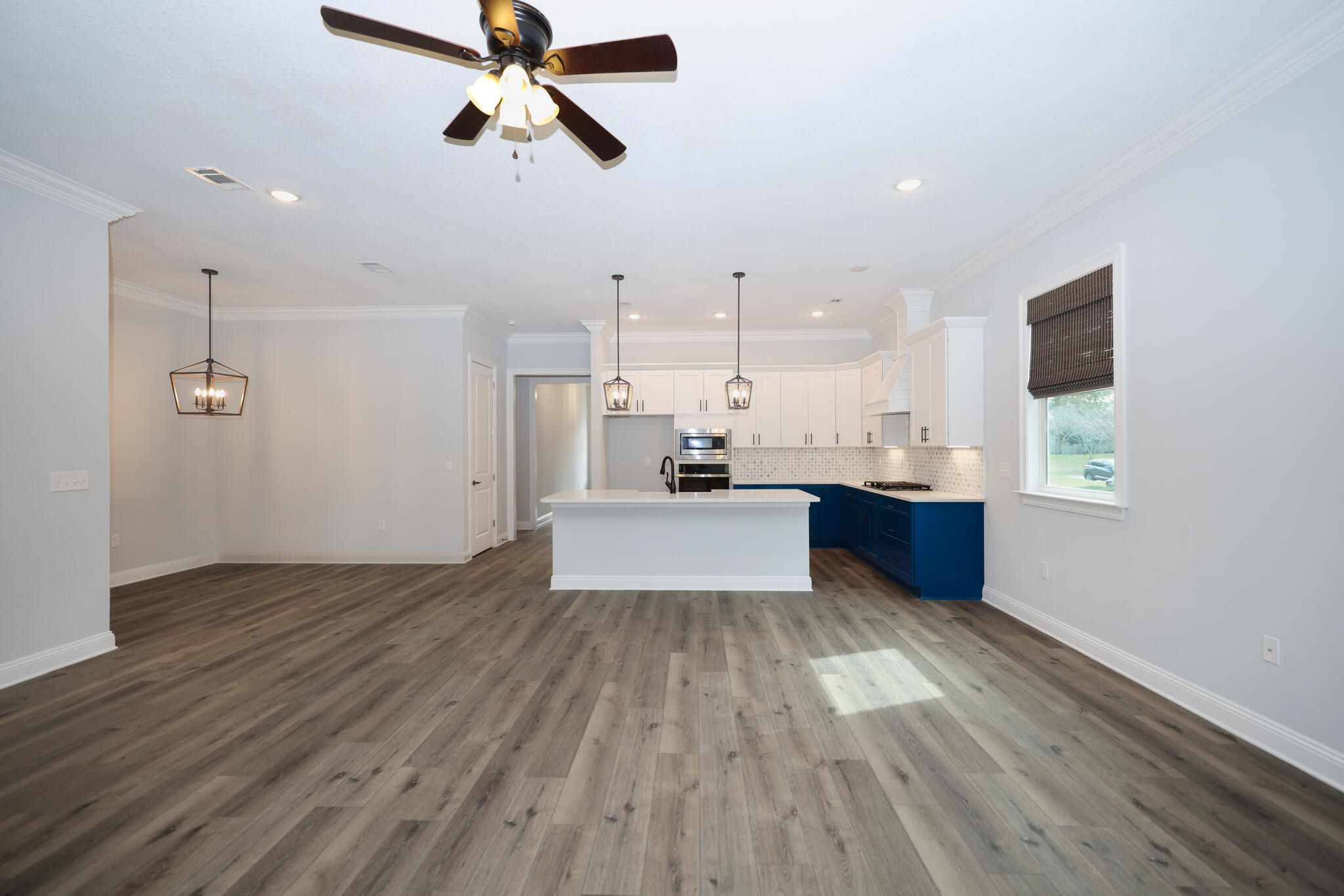 27-1S-22-1554-0000-002A - Residential