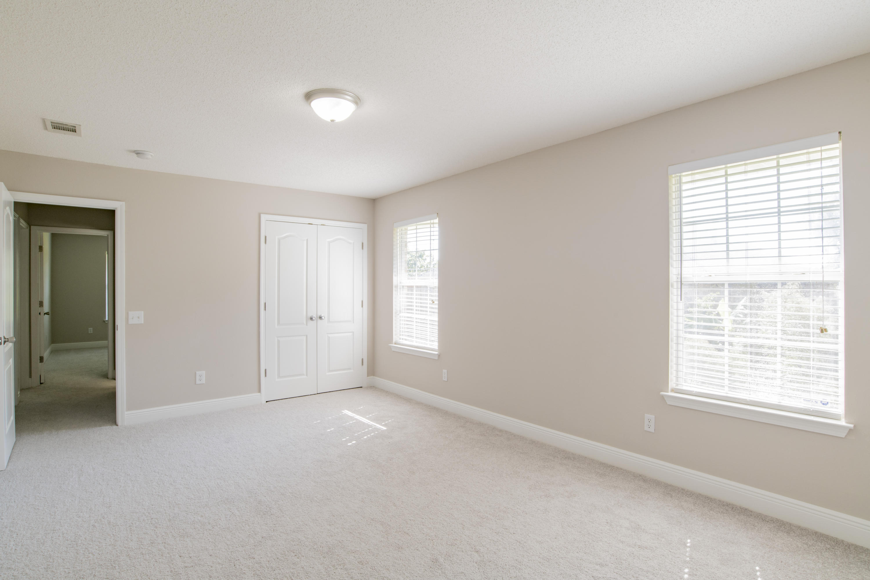 WOODLAWN HEIGHTS - Residential