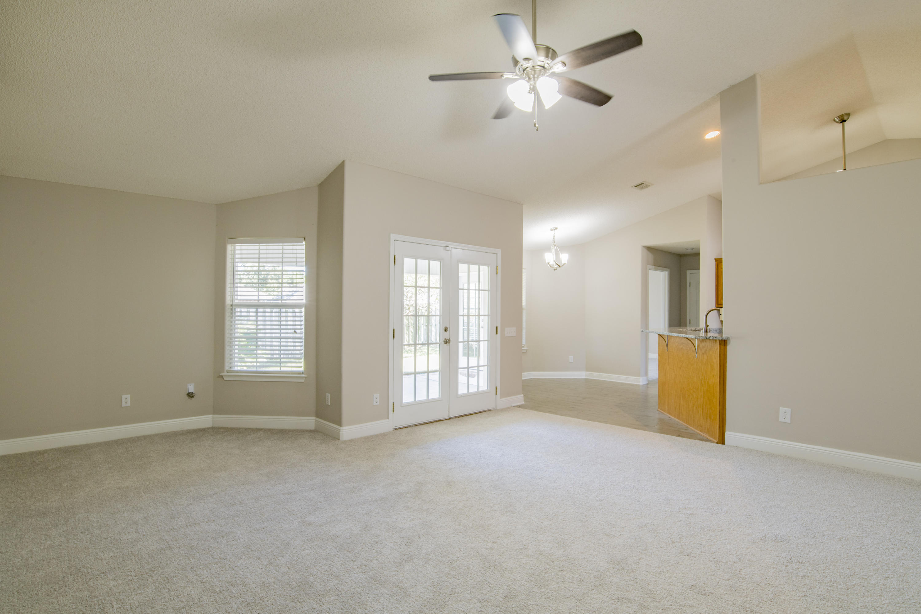 WOODLAWN HEIGHTS - Residential