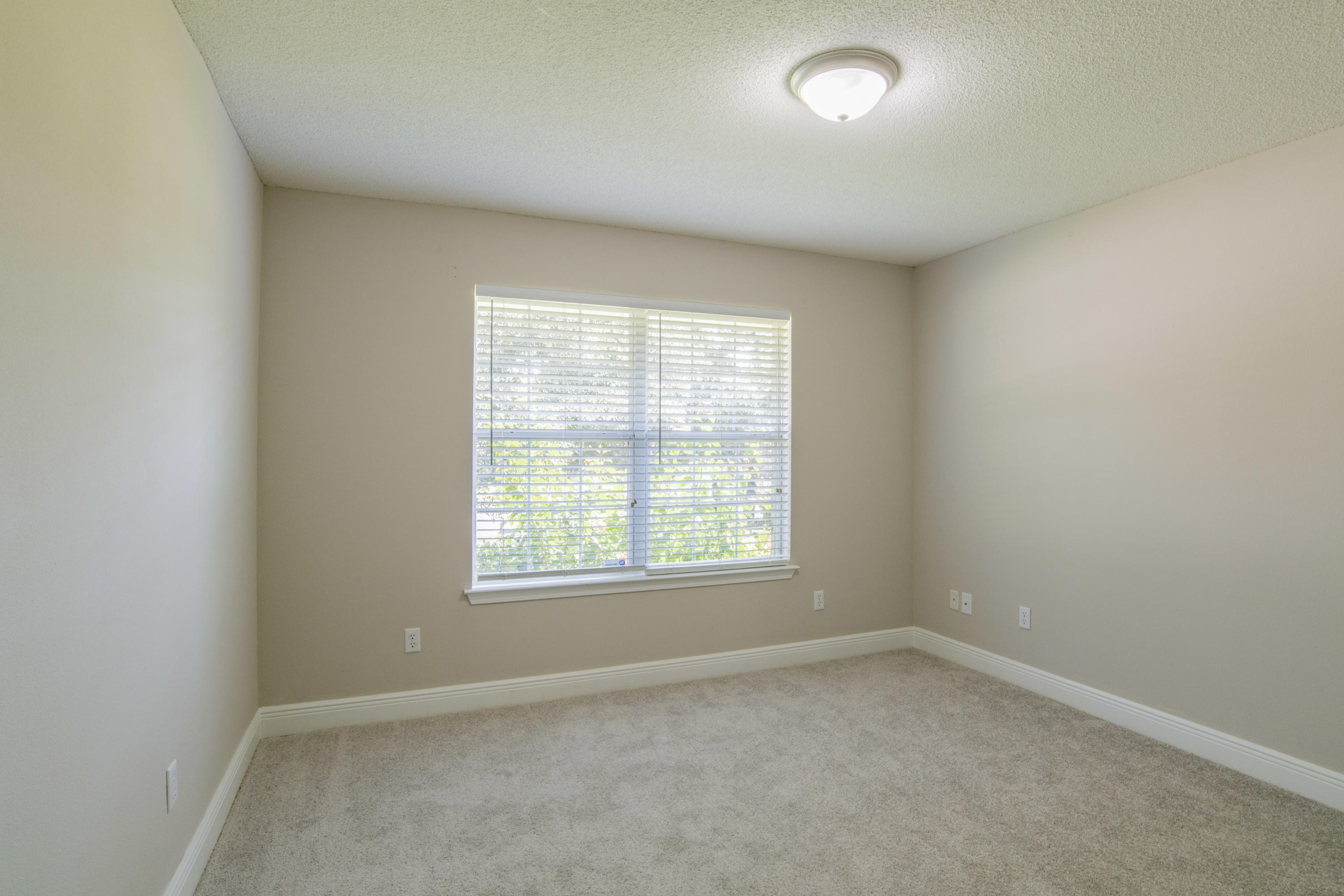 WOODLAWN HEIGHTS - Residential