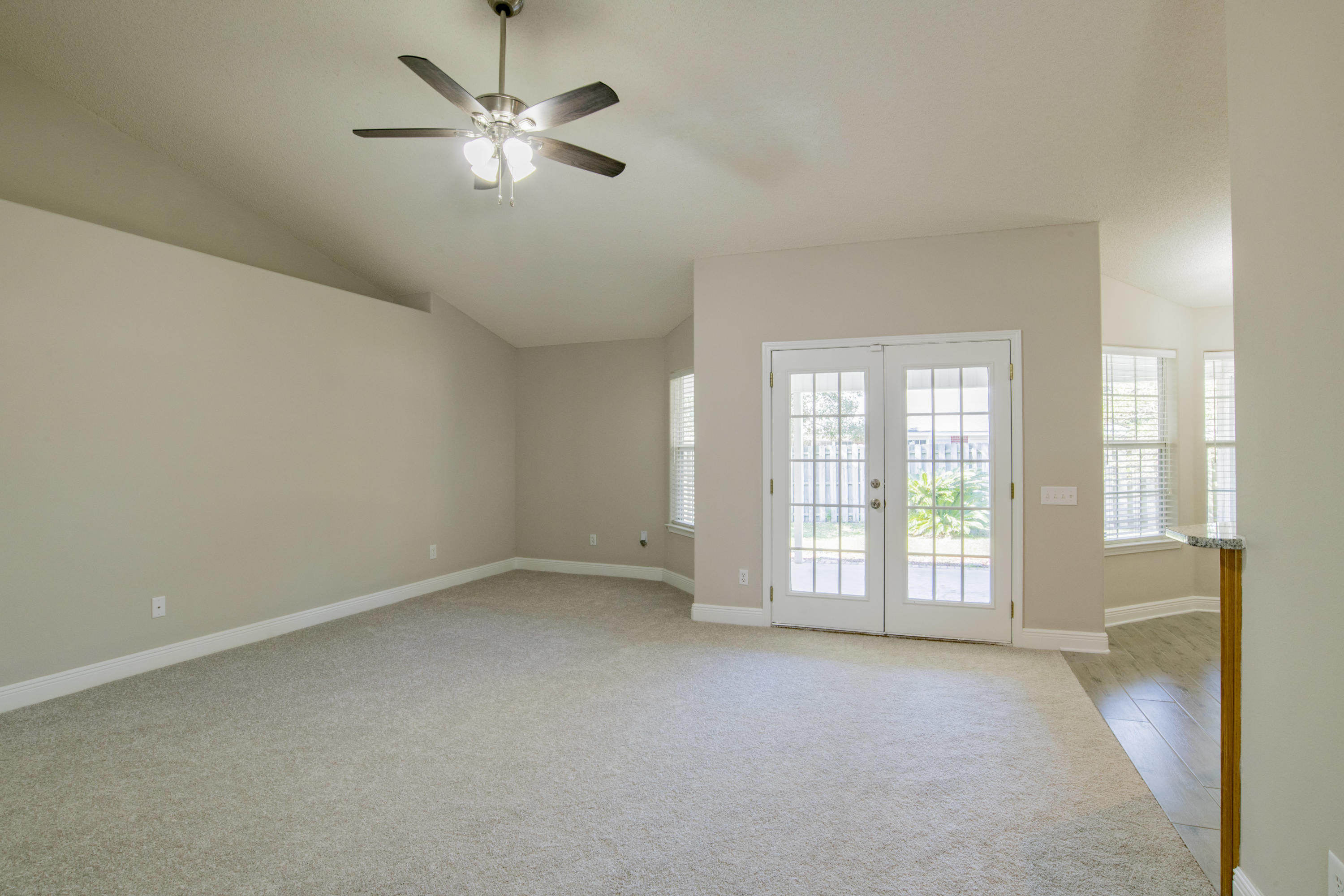 WOODLAWN HEIGHTS - Residential