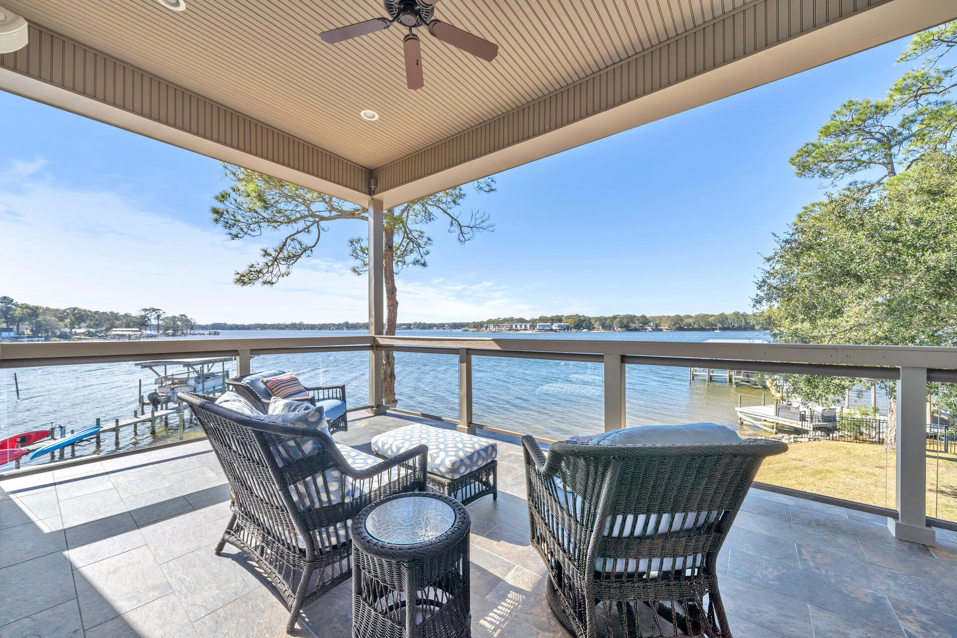 GREY MOSS POINT - Residential