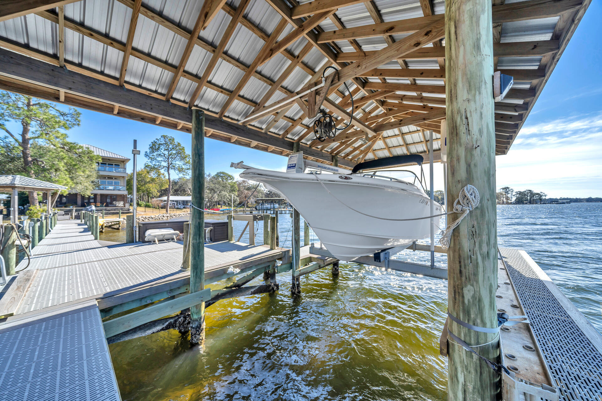 GREY MOSS POINT - Residential