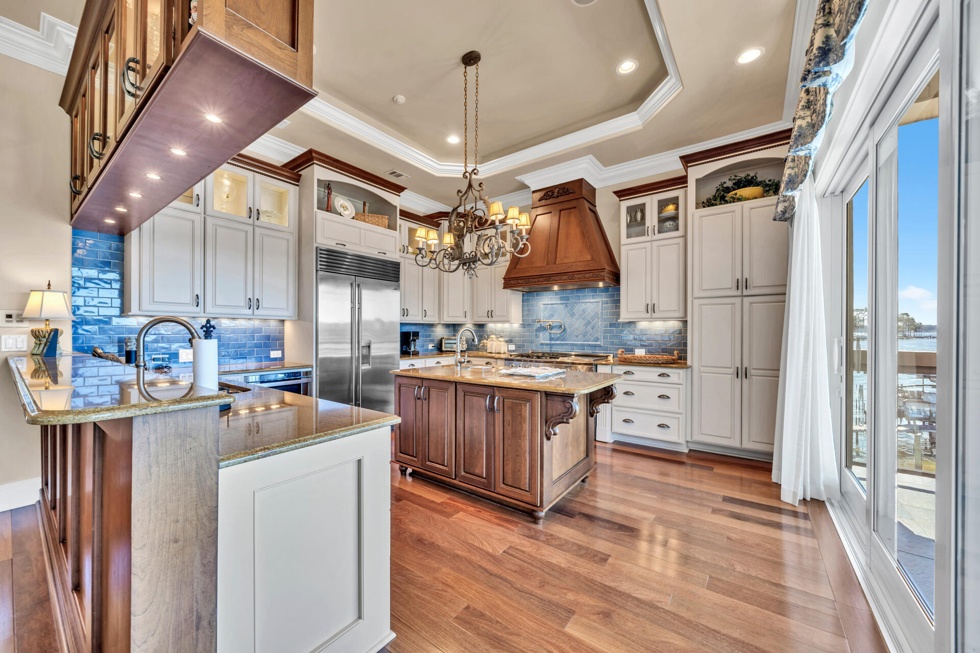 GREY MOSS POINT - Residential