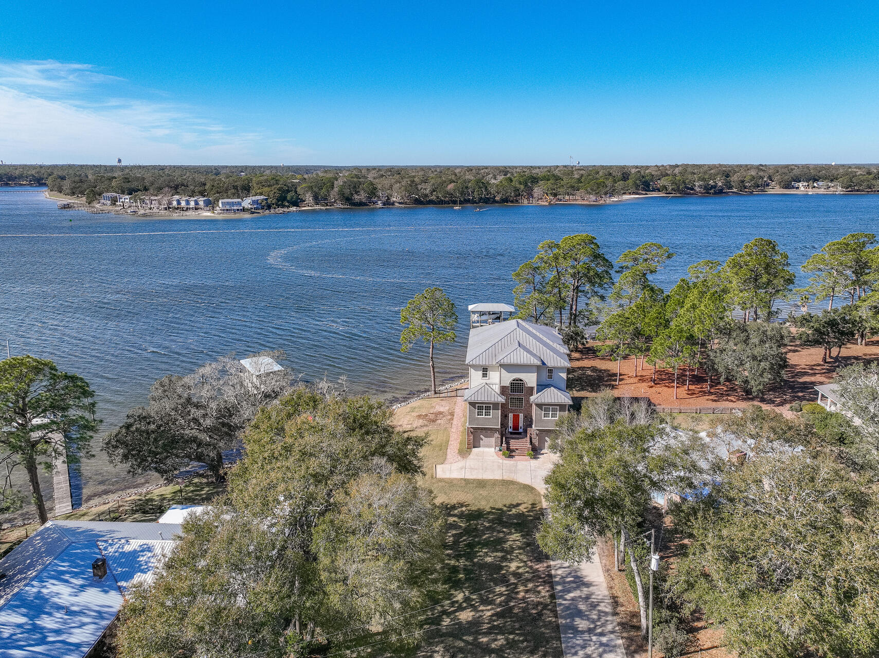 GREY MOSS POINT - Residential