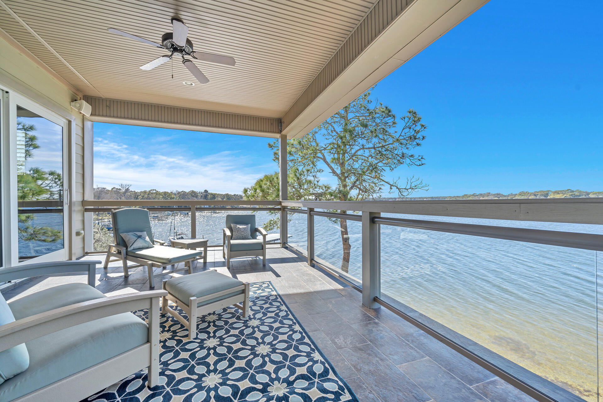 GREY MOSS POINT - Residential
