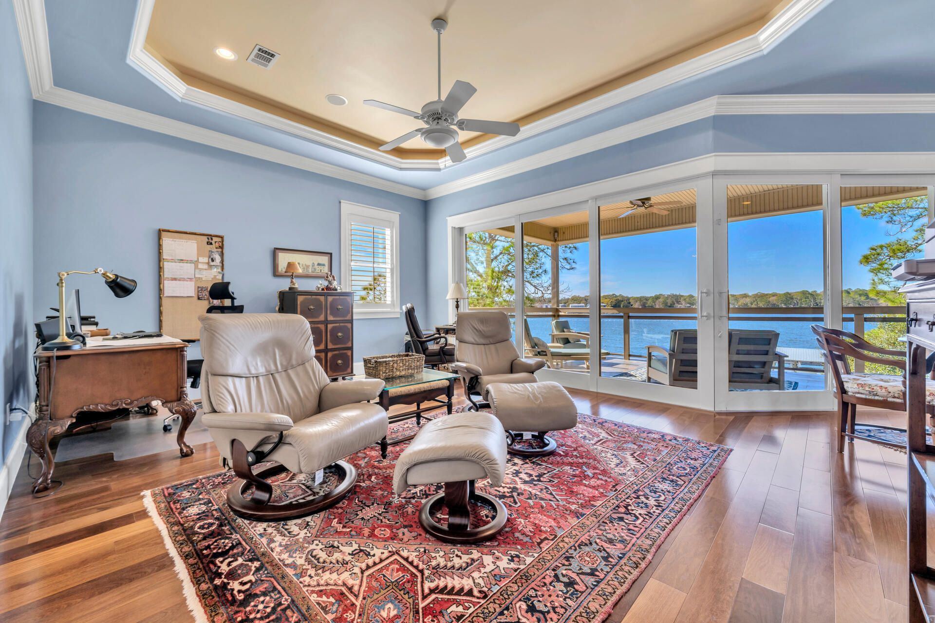 GREY MOSS POINT - Residential