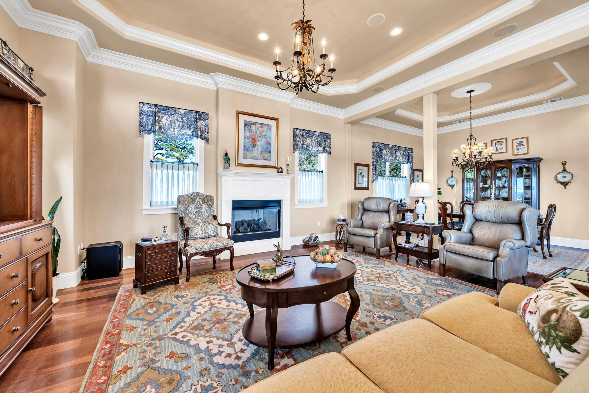 GREY MOSS POINT - Residential