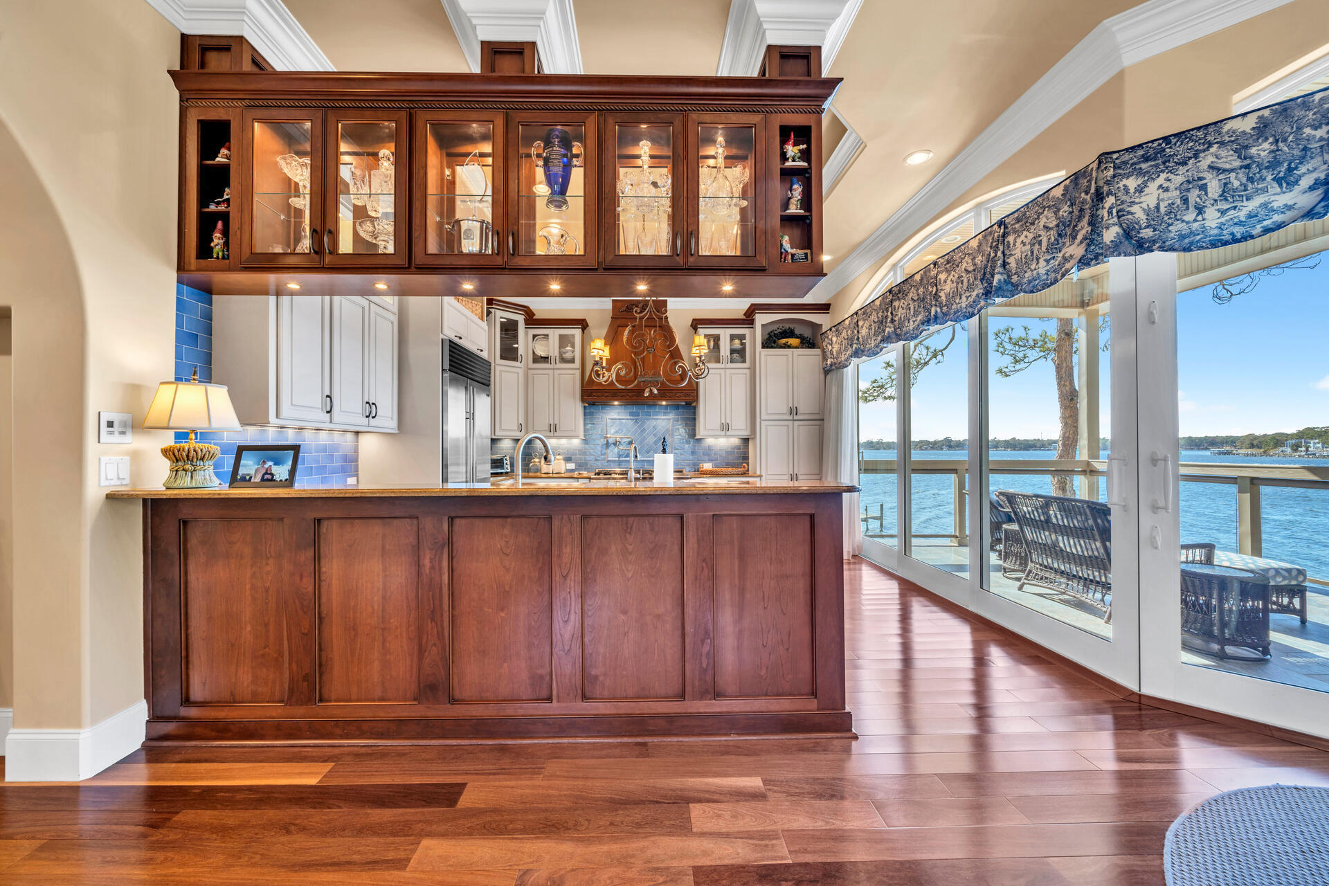 GREY MOSS POINT - Residential