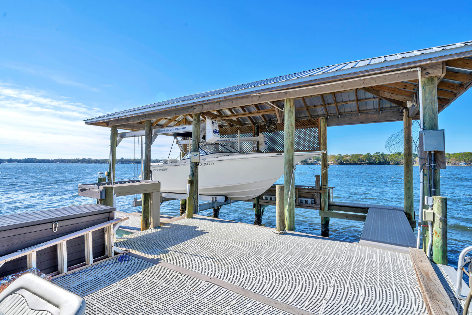 GREY MOSS POINT - Residential