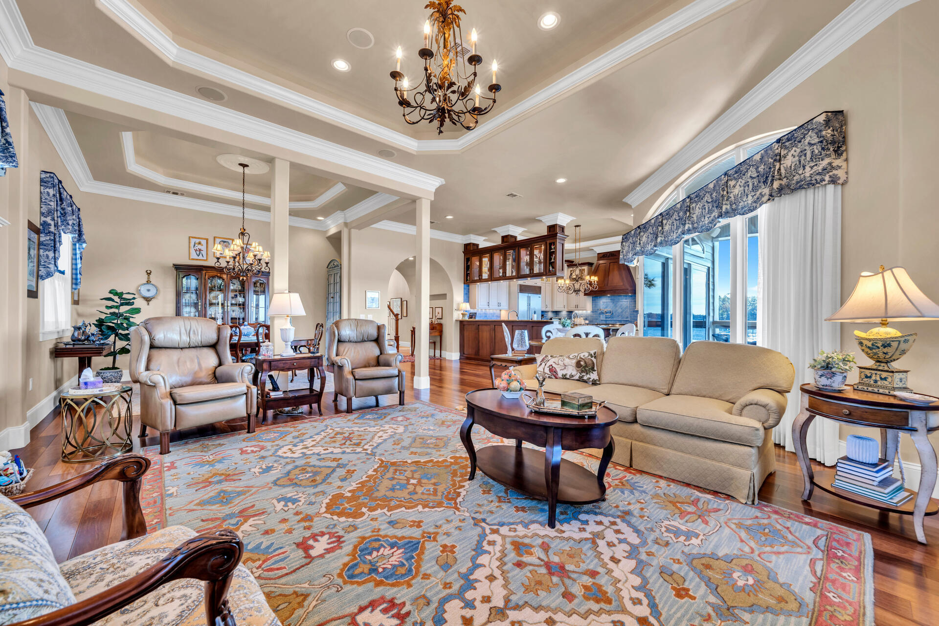 GREY MOSS POINT - Residential