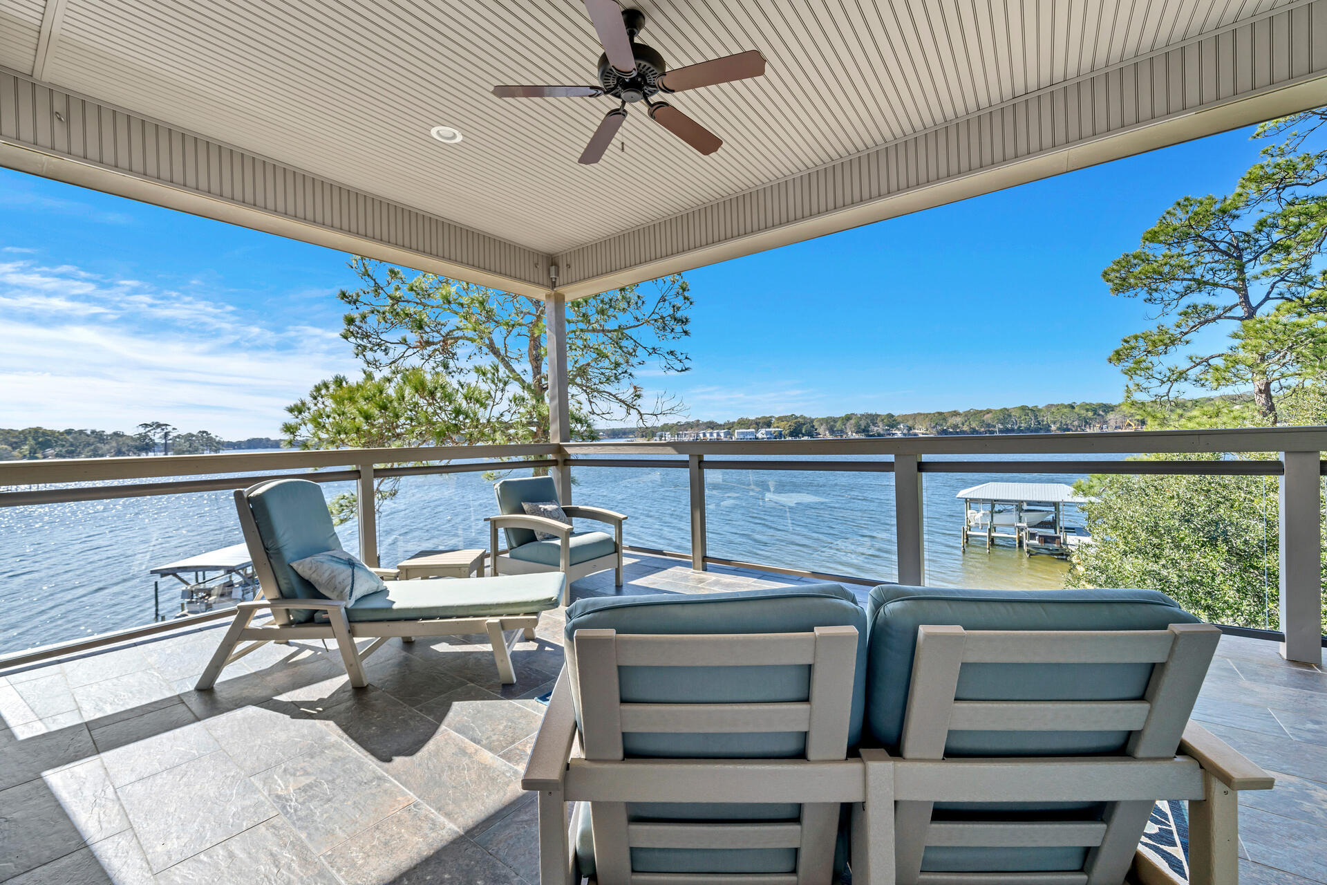 GREY MOSS POINT - Residential