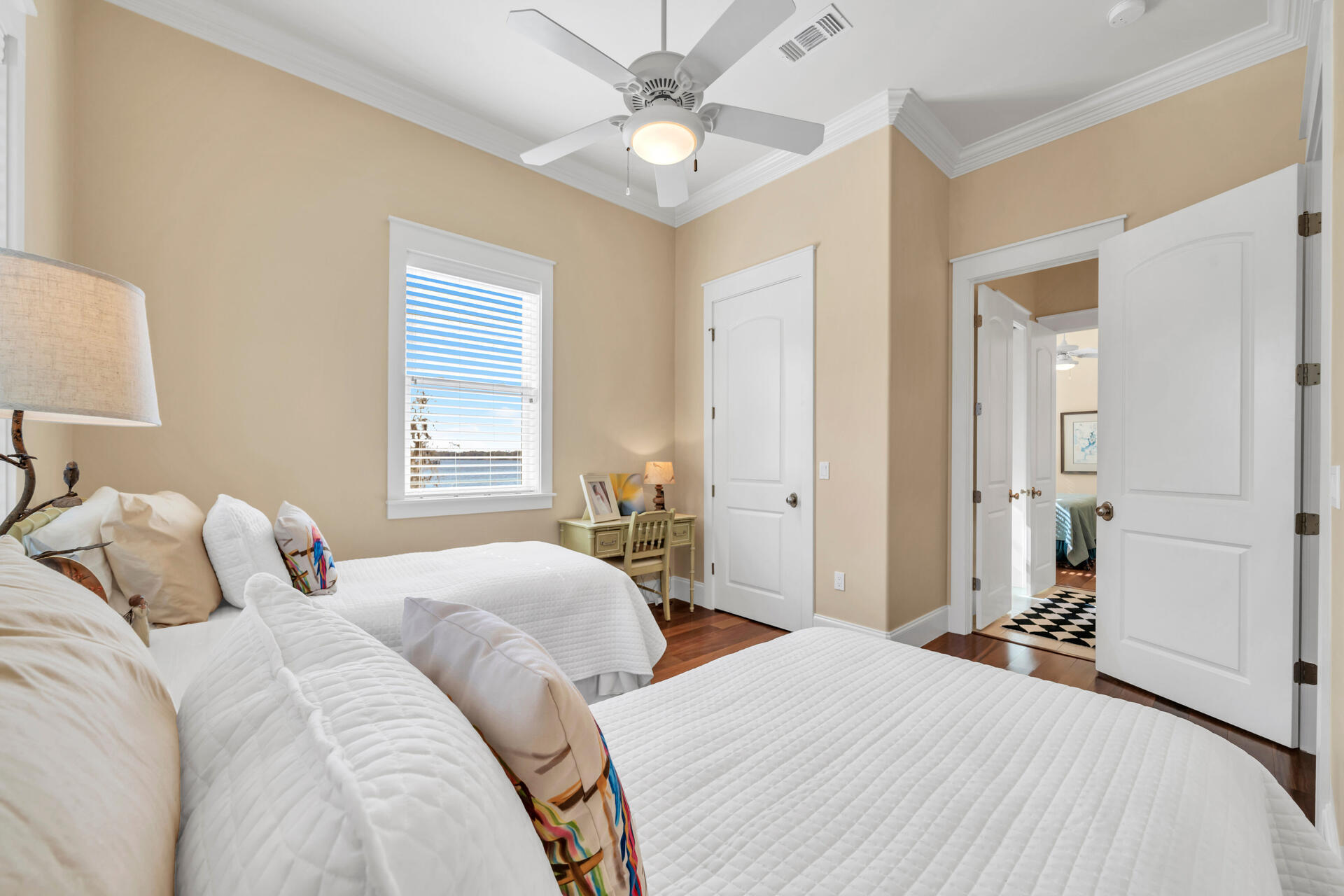 GREY MOSS POINT - Residential