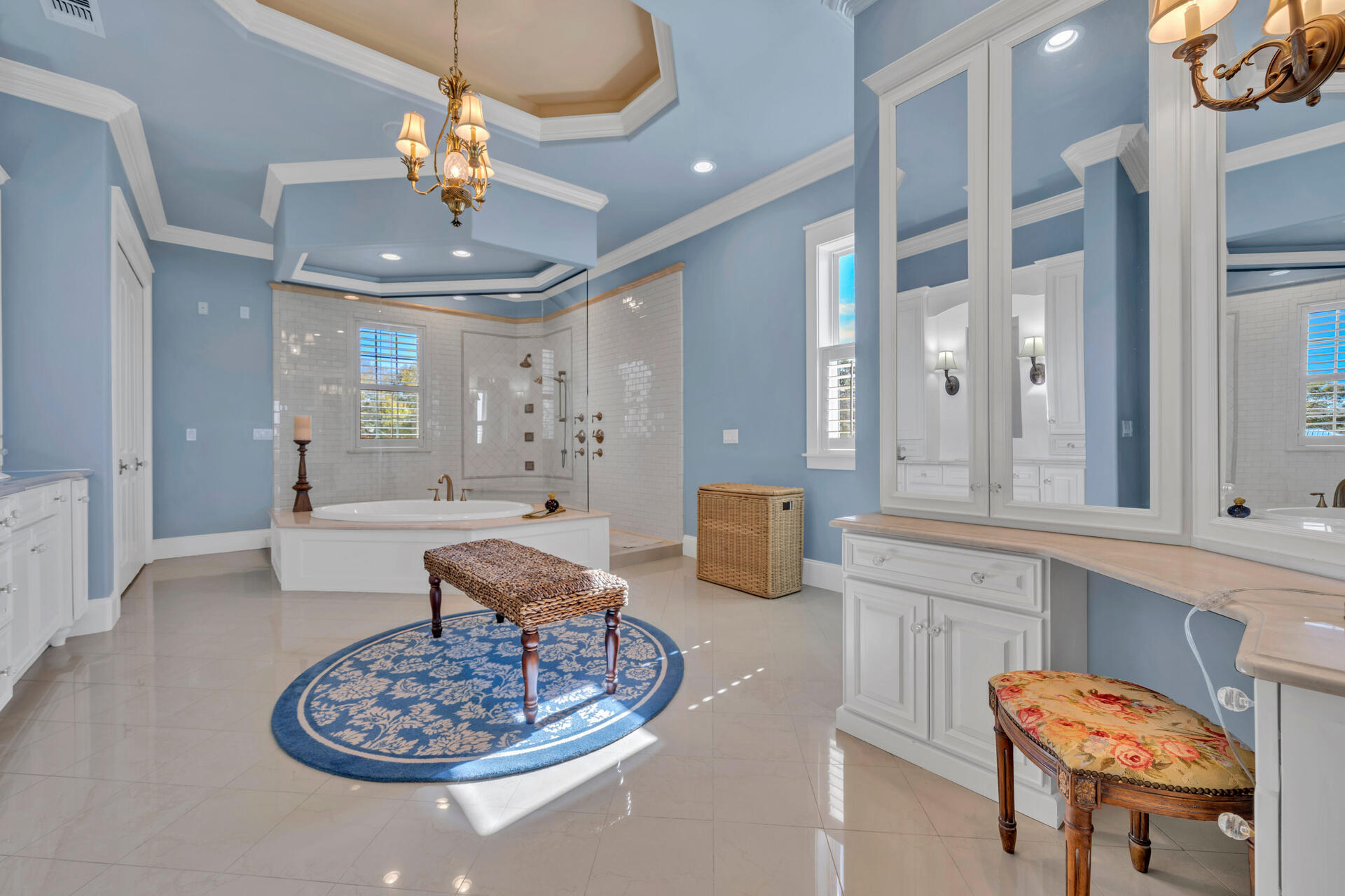 GREY MOSS POINT - Residential