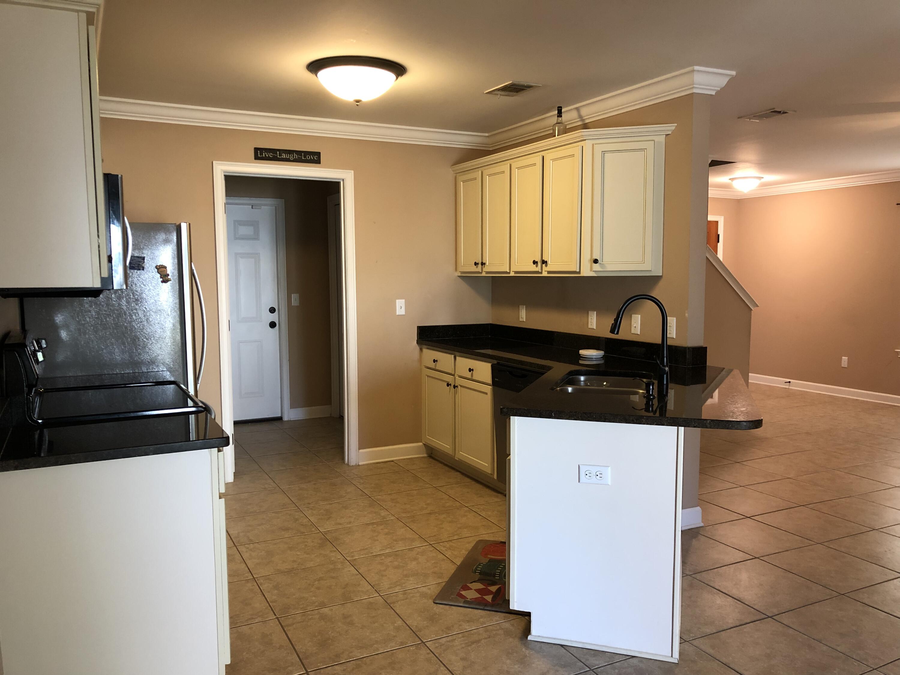 SUMMERWOOD - Residential