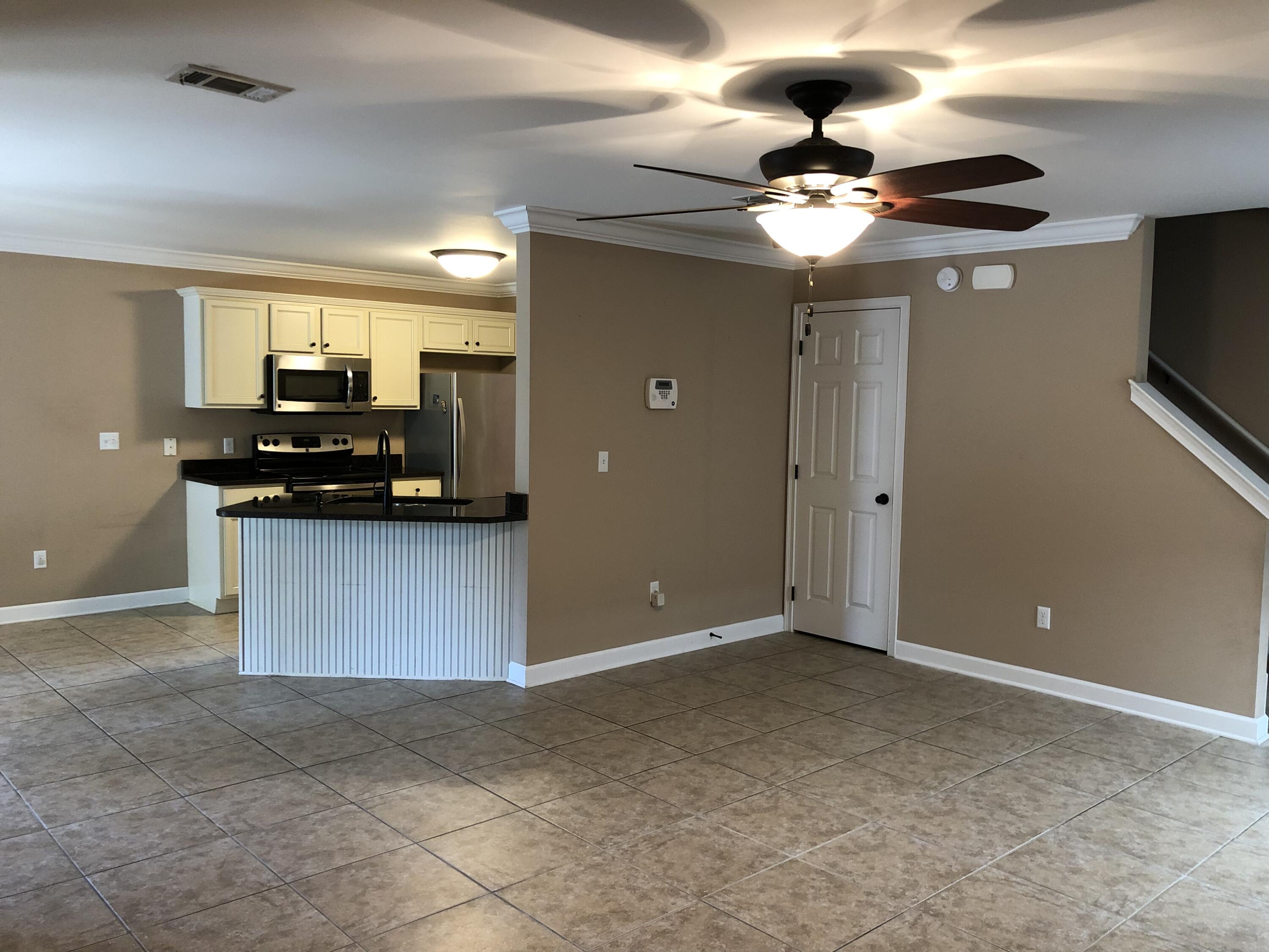 SUMMERWOOD - Residential